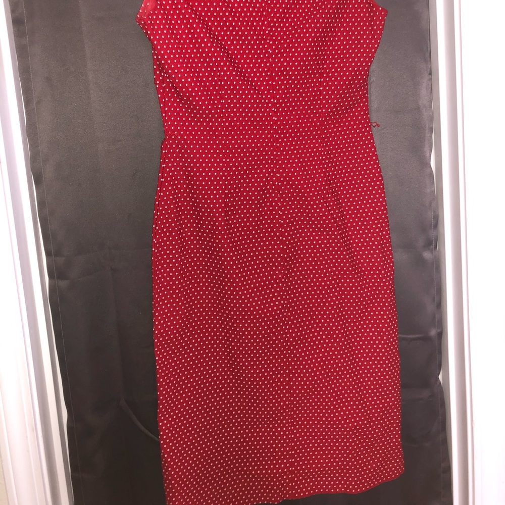 Classic siren dress - Picture 2 of 2